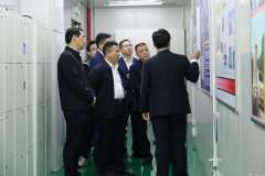 宜春市电子信息产业链招商小分队莅临大发在线登录官网-大发(中国)参观调研